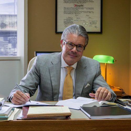 Sergio Parra Sabal, socio